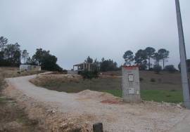 Land of 2,080 m2 with Warehouse Project.