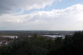 Land of 2,500 m2 for Building or Hotel with River View