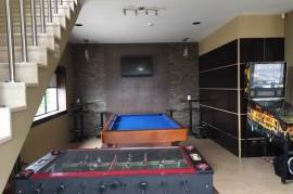 Snack bar with games room, dining service and 1 service room located near the beach