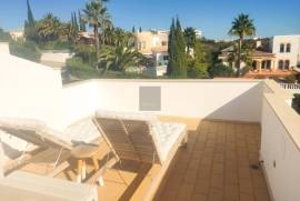 3 bedroom Townhouse in Quiet Area of Albufeira 3 bedroom Townhouse in Quiet Area of Albufeira
