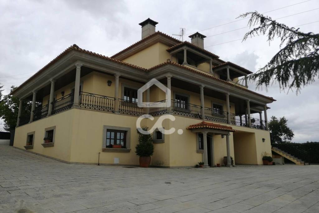 House V5