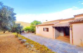 CHARMING RUSTIC FINCA IN CAPDEPERA, MALLORCA