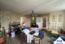 Country House with Outbuilding to Renovate
