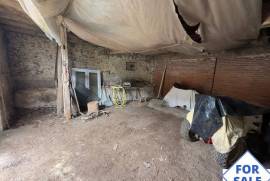 Country House with Outbuilding to Renovate