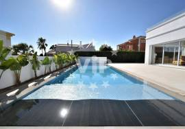 GALE - 4 BEDROOM VILLA - PRIVATE POOL - GARAGE - SEA VIEW GALE - 4 BEDROOM VILLA - PRIVATE POOL - GARAGE - SEA VIEW