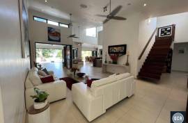 Luxury 5 bed House For Sale in Port Vila
