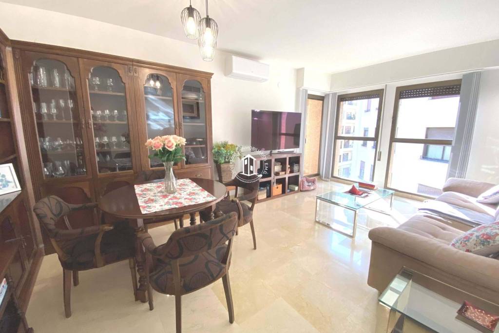Penthouse in Pla del Remei 3 bedrooms