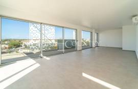 Lagoa - 4-bedroom penthouse in Lagoa