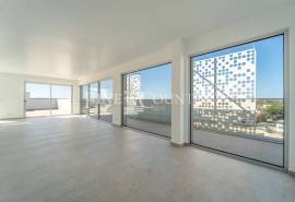 Lagoa - 4-bedroom penthouse in Lagoa