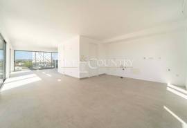 Lagoa - 4-bedroom penthouse in Lagoa