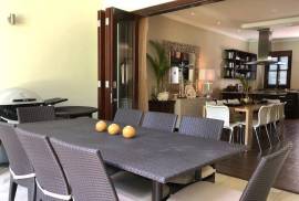 Luxury 3 Bed Maison for sale on Eden Island –