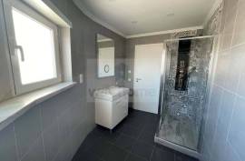 House 4 Bedrooms in Ericeira