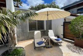 Outstanding Luxury Villa + 3 Apartments