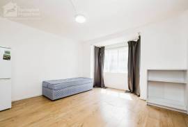 1 bedroom, Studio flat for sale