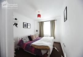 2 bedroom, Flat for sale