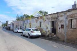 Ruin with Potential in Salir, Loulé: Investment Opportunity