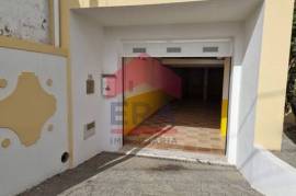 118 sq.M Warehouse in Gaeiras