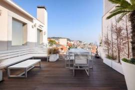 5-bedroom penthouse with terrace and river view in Chiado, Lisbon