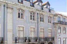 Building with approved project in Lisbon