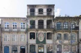 TWO BUILDINGS IN THE HISTORIC CENTER OF PORTO WITH APPROVED PROJECT
