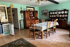 €189950 - 2 Independent Accommodations With Large Gardens And Swimming Pool