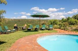 Luxury 16 Bed Lodge For Sale in Ohrigstad Limpopo South