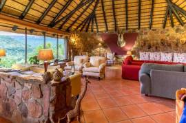 Luxury 16 Bed Lodge For Sale in Ohrigstad Limpopo South