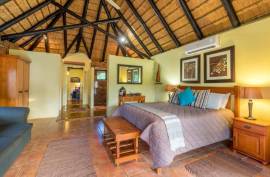 Luxury 16 Bed Lodge For Sale in Ohrigstad Limpopo South