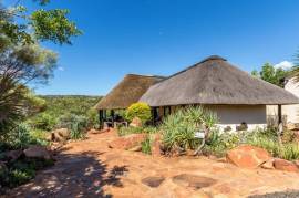 Luxury 16 Bed Lodge For Sale in Ohrigstad Limpopo South