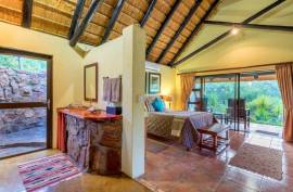 Luxury 16 Bed Lodge For Sale in Ohrigstad Limpopo South