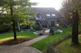 Luxury 5 Bed Villa For Sale in Almese Turin Italy