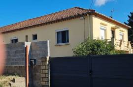 Detached Country House with Swimming Pool
