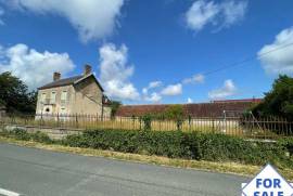 Detached Country House with Outbuildings