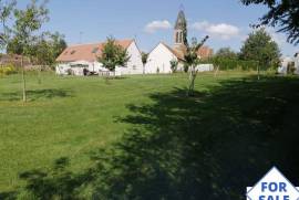 Detached Country House with Outbuildings