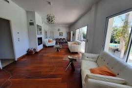 Detached Villa With Pool And Breathtaking Views