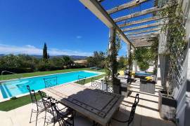 Detached Villa With Pool And Breathtaking Views