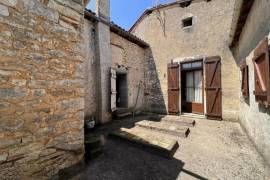€129000 - Verteuil-Sur-Charente : Two Independent Properties With Views Of The Chateau