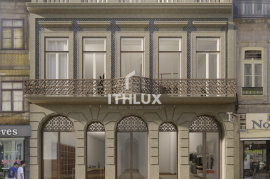 New studio apartment with mezzanine in the heart of Porto's Bolhão area