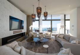 Impressive three-bedroom penthouse apartment with fabulous sea views