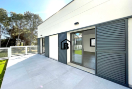 Spectacular brand new design house in Tarragona (Costa Daurada)