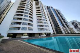 Le Premier 1 Condominium | 2 Bedrooms and 2 Bathrooms for Sale in Phrom Phong Area of Bangkok