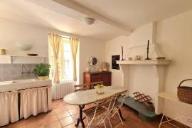 Beautiful Character House With 4 Bedrooms, 2 Bathrooms And Full Of Charm Beautiful Character House With 4 Bedrooms, 2 Bathrooms And Full Of Charm