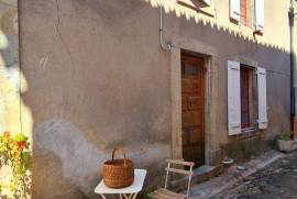 Beautiful Character House With 4 Bedrooms, 2 Bathrooms And Full Of Charm
