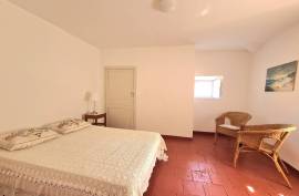Beautiful Character House With 4 Bedrooms, 2 Bathrooms And Full Of Charm Beautiful Character House With 4 Bedrooms, 2 Bathrooms And Full Of Charm