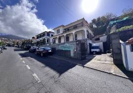 5 bedroom villa located in São Roque - Funchal