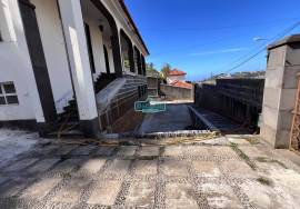 5 bedroom villa located in São Roque - Funchal