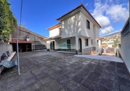 5 bedroom villa located in São Roque - Funchal