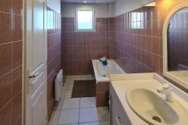 Beautiful Villa With 248 M2 Of Living Space Offering 7 Bedrooms On A 2160 M2 Plot With Pool And Views And Partly Constructible.