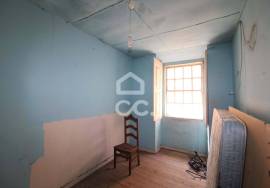 3-storey building to restore in the Historic Area of Chaves