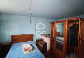3-storey building to restore in the Historic Area of Chaves